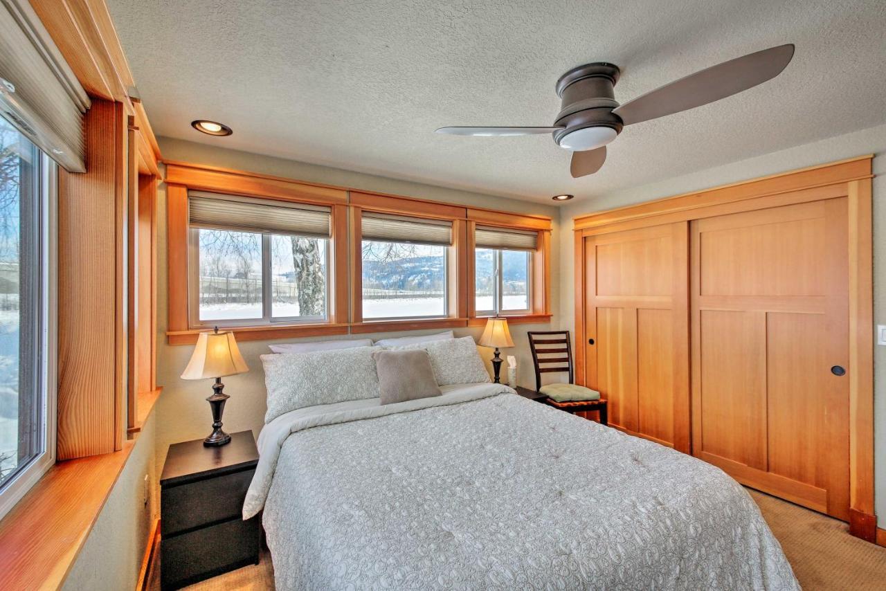 Lake Pend Oreille Condo With Porch And Mountain View! Sandpoint Ngoại thất bức ảnh